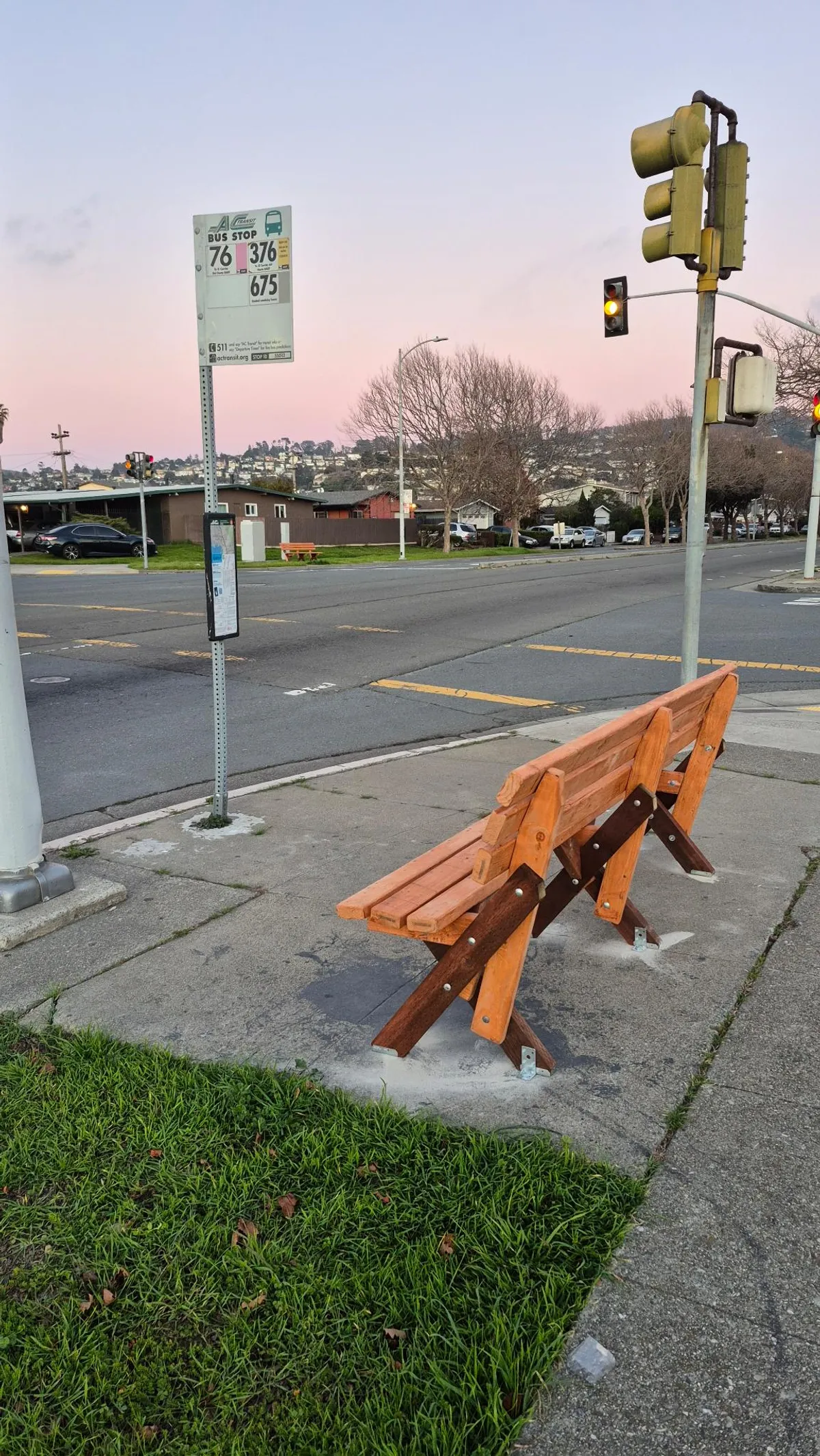 Photo of the bench.