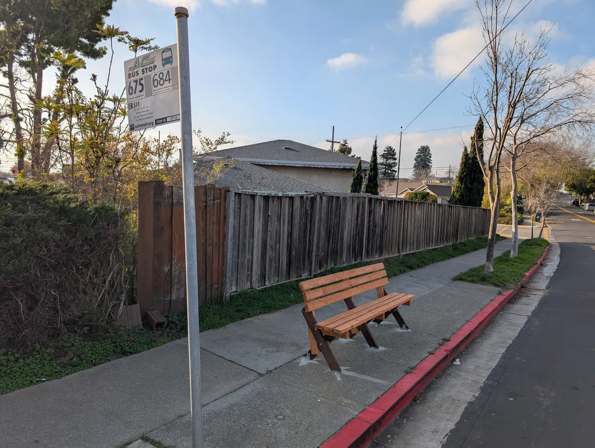 Photo of the bench.
