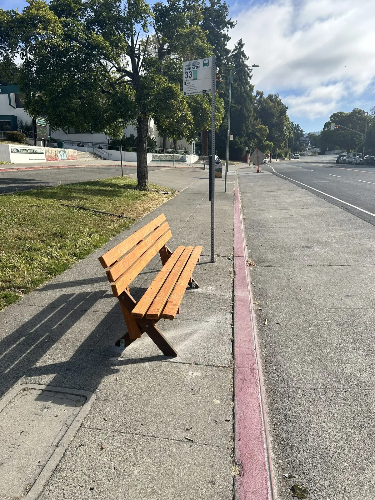 Photo of the bench.